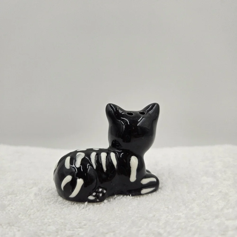 Halloween Cat Dog Sugar Skull Dia De Muertos Day of Dead Salt & Pepper Shakers